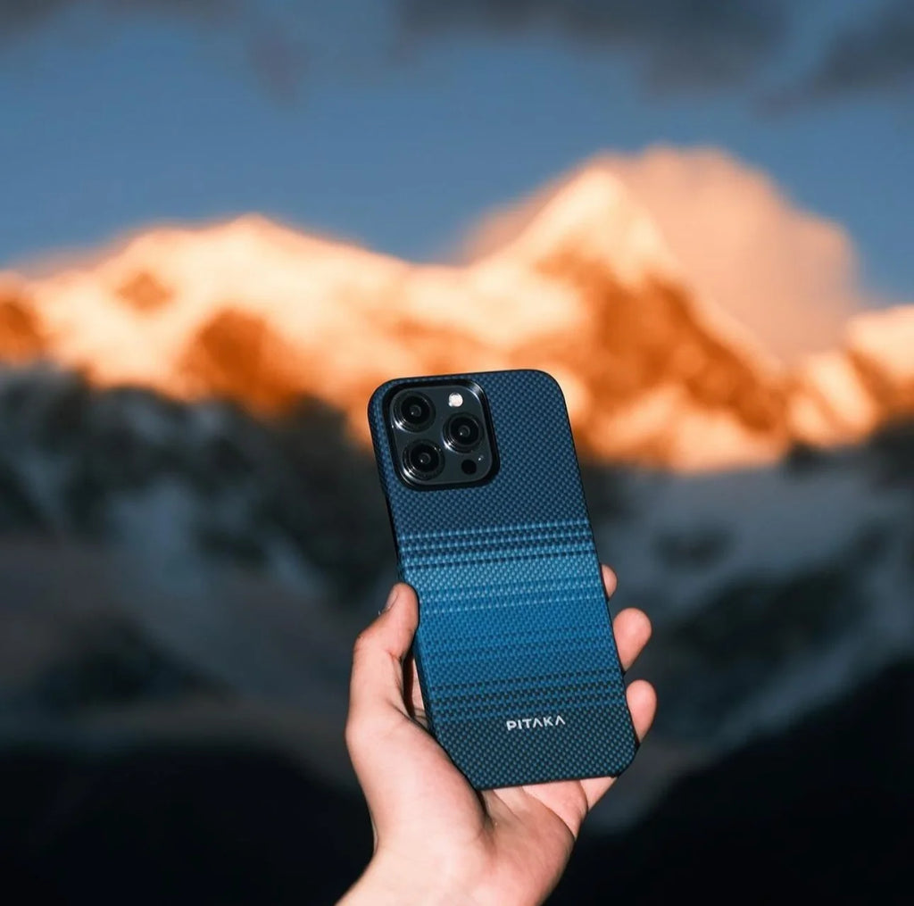 New Pitaka Carbon Fibre Series Case